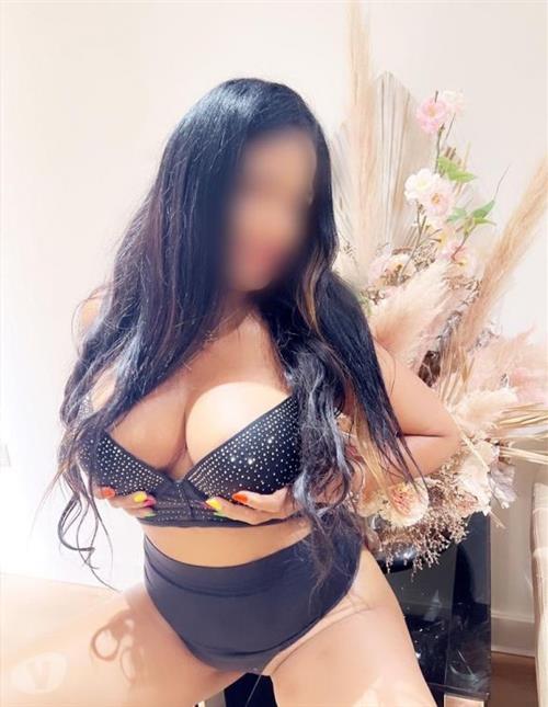 Escort model Aldaouleh, Antalya'da - 7192